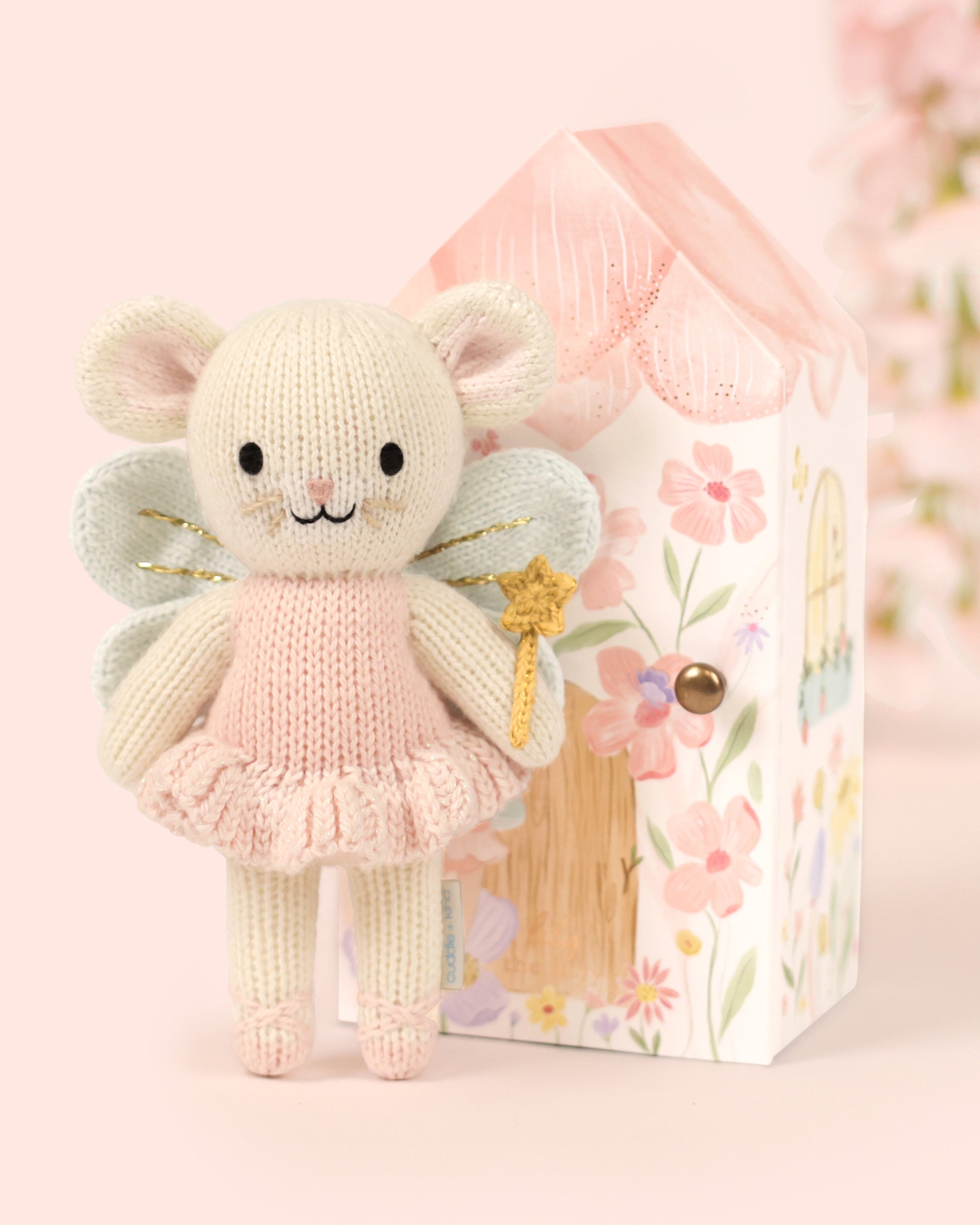 Tiny Lily the fairy