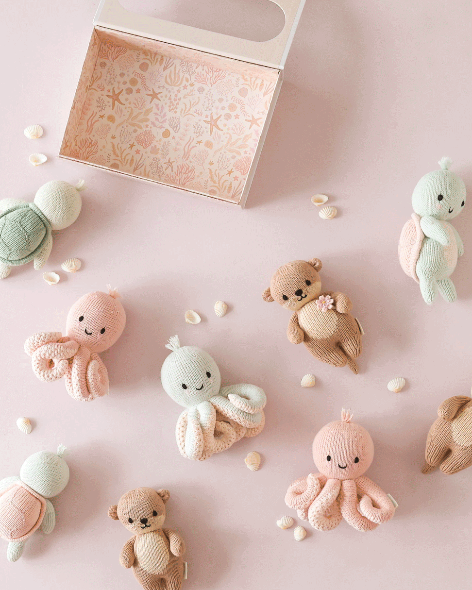 Baby octopus (soft coral pink)