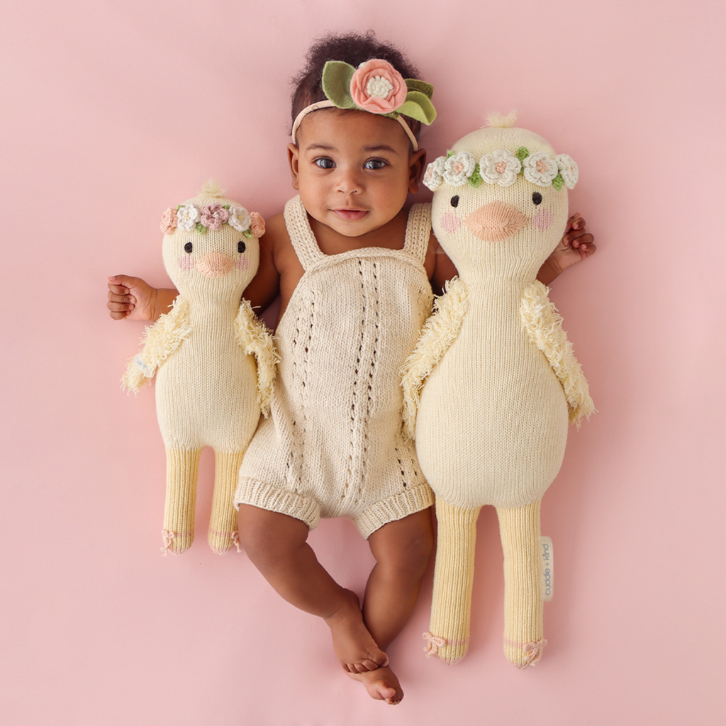 Flora the duckling (ivory)
